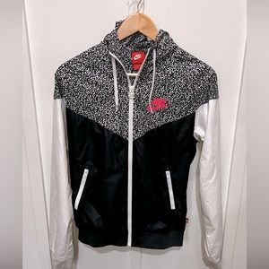Nike leopard print windbreaker jacket w/ pink logo